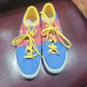 Nikeid Blue/Yellow/Red size 11